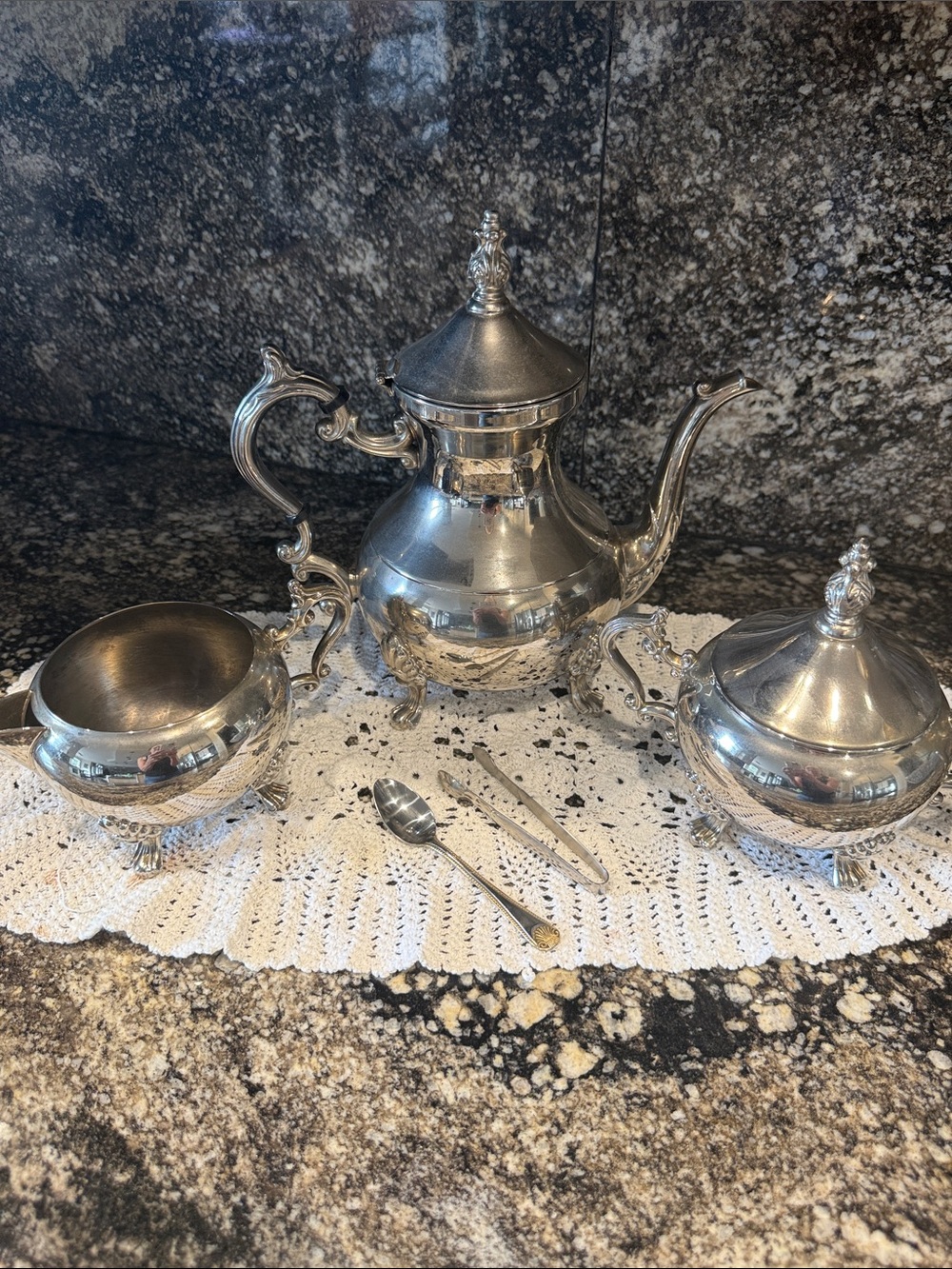 Silver plated, unmarked set: teapot, creamer, sugar bowl - Very Nice!